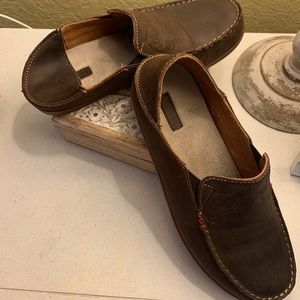 Women's Nohea Nubuck Olukai shoes